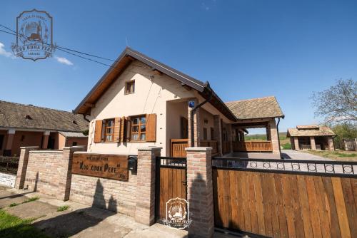 ทัศนียภาพภายนอกโรงแรม, Kod Kuma Pere, Traditional Baranja Getaway in คารานัค