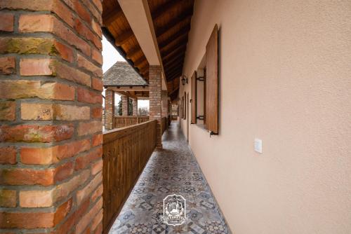 Kod Kuma Pere, Traditional Baranja Getaway in คารานัค