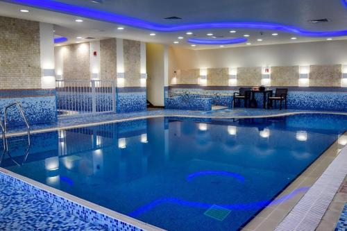 1BR Tropical Vibes Near Skydiving and Beach!, Dubaj (fotografie 3)