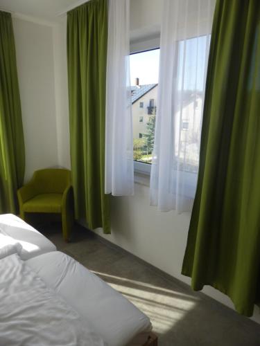Ferienwohnung Volkacher Str.10 - image 4