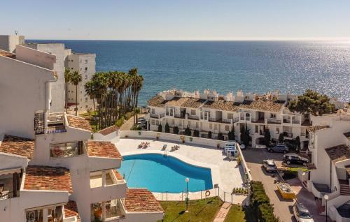 Gorgeous Apartment In Calahonda - image 2