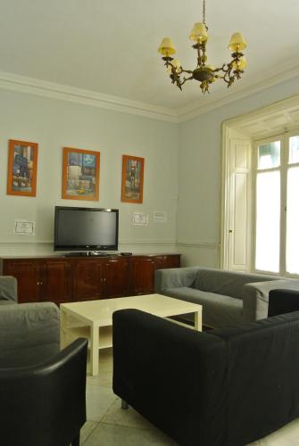 sala de TV, Pension Santa Paula in Málaga