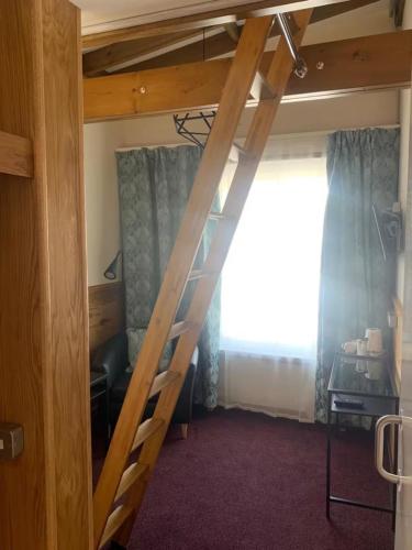 Victorian Loft Living Hotel 22 - image 14