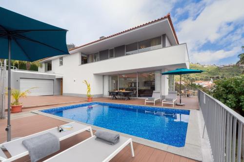 Private pool and sea view - Tropical Villa, Arco da Calheta