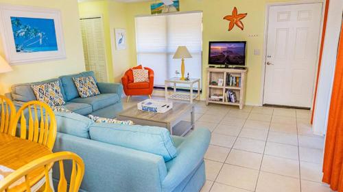 Poolside Paradise - Pet Friendly Villa on Sanibel Island - Private Beach - Signal Inn 03, Sanibel (foto 9)