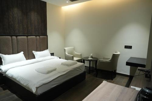 HOTEL THE ROYALISTA in บาทินดา