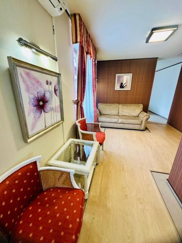Apartment image 5