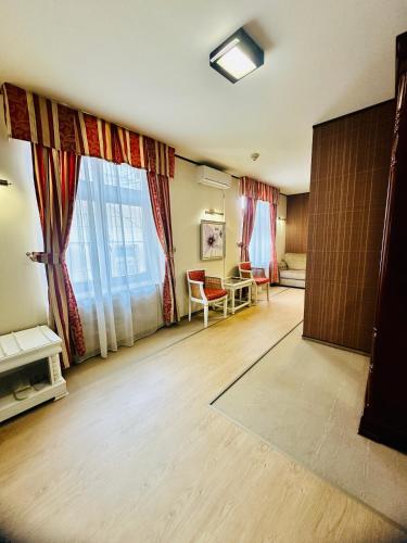 Apartment image 7