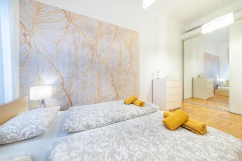 Katalin Apartment - image 13