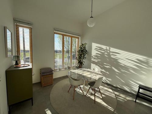 Luxury apartment, private terrace & FREE PARKING, Amberes (foto 4)