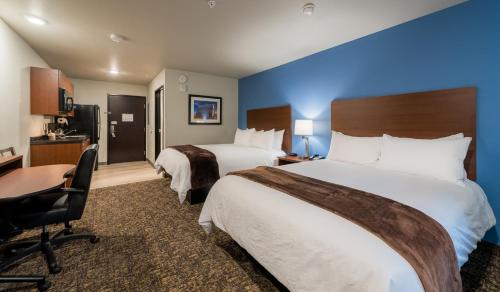 Double Room image 3