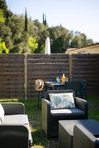 花園, Cosy & Chill Appartements - 10 min de la mer - Jardin, Netflix, terrasse, fibre & parking in 卡涅