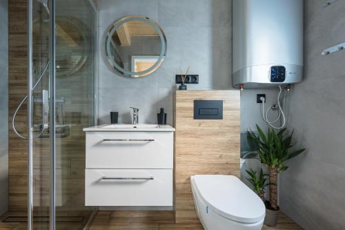 Domki Dream Home z tarasem i ogrodem, światłowód, Parking free, EV, Polanica-Zdrój