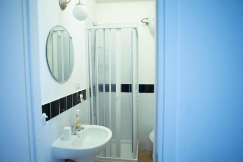 Cozy Piramide Rooms, Rome (photo 4)