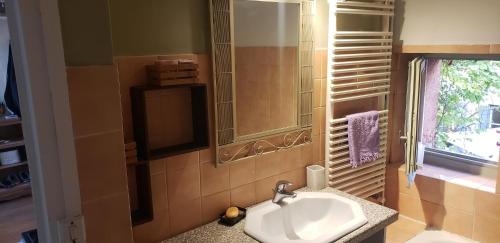 Charming apartment Croix Rousse with a view, Лион (фото 9)