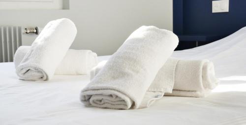 Three-Bedroom Apartment image 7