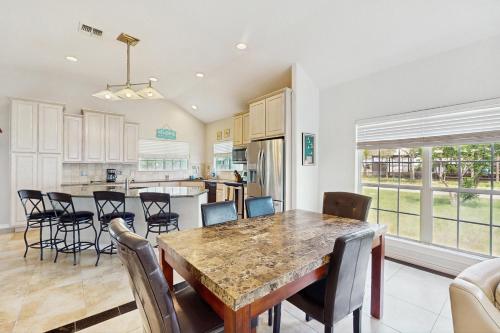 Myrtle in ฟูลตัน