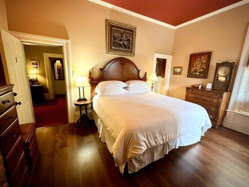 Joshua Wilton House – Harrisonburg, VA