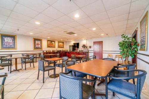 บริการและสิ่งอำนวยความสะดวก, Ark Suites By OYO Jonesboro I-555 in โจเนสโบโร (AR)