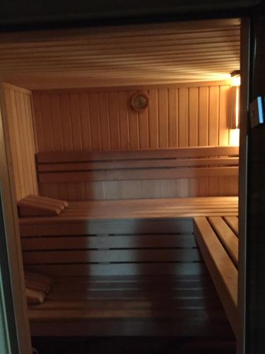 Sauna, Mazury - Komfortowy dom z własną plażą i pomostem (Mazury - Komfortowy dom z wlasna plaza i pomostem) in Łąck Mały