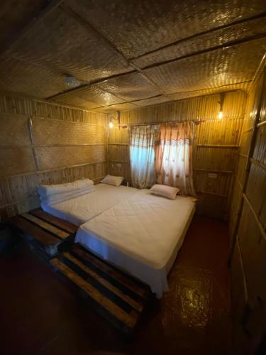 Bambu de villa in Thaha