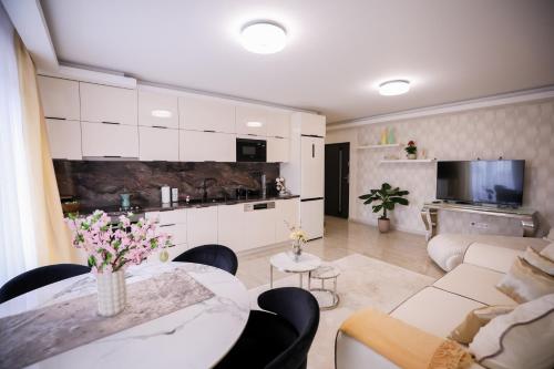 White Home Luxury - Location saisonnière - Nyíregyháza