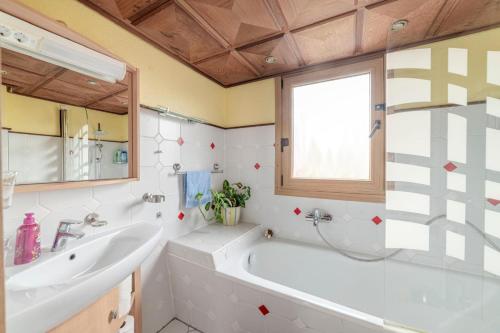Cozy villa with garden, balcony and parking area in Düsseldorf, Düsseldorf (photo 11)