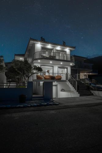 المنظر الخارجي, Etesians Seaside House in Valeontades