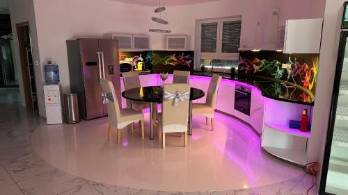 Kitchen, Reginahouse in Szigetszentmiklos