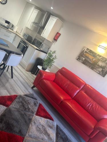 4 star Rating 2 bed Newly renovated city apartment with free parking