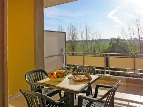Two-Bedroom Apartment with Air Conditioning and Terrace (6 Adults)