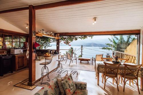 Casa em Ilhabela com vista MARAVILHOSA para o mar in หาดปอร์ติงโย