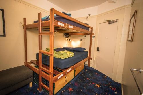 Double Bed in Mixed Dorm Room (Not Private)