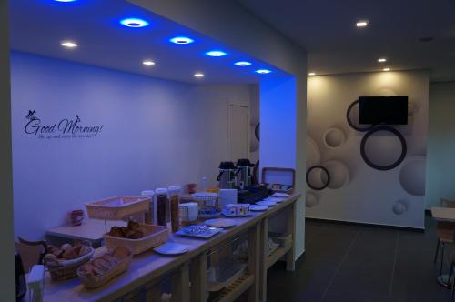 Hotel Evergreen - image 3