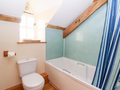 Mill Cottage Lampeter - image 13