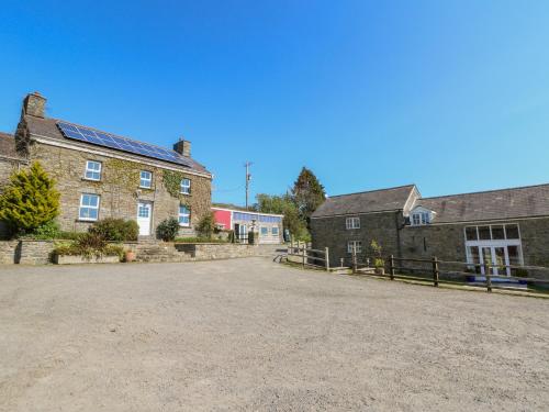 Mill Cottage Lampeter - image 11