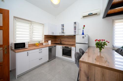 Two-Bedroom Apartment image 6