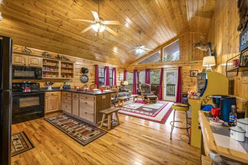 Hooked in the Smokies, Sevierville