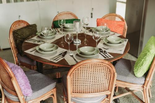 Bichi Morii - A Cozy Getaway Near the Beach in Bucana