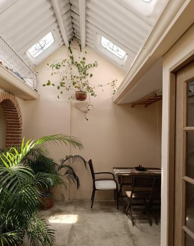 GREAT LOCATION ! 4 Bedroom Home in the Heart of Cartagena