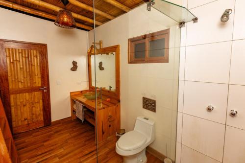 Private Complete Beach House, POOL AC, Vichayito