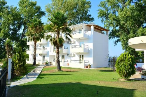  Cavos Beach House, Unterkunft in Kavos