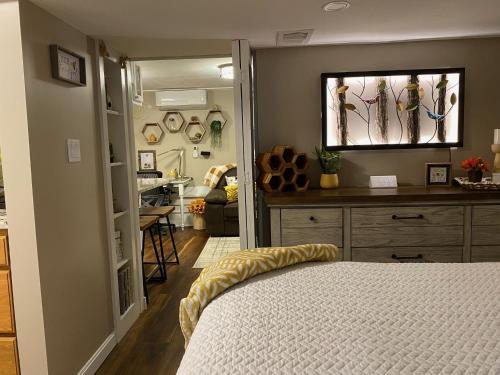 The Hive - Unique Themed Getaway