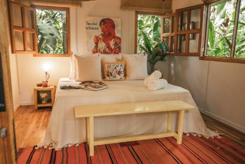 Surf Casitas - Low Tide Bungalow