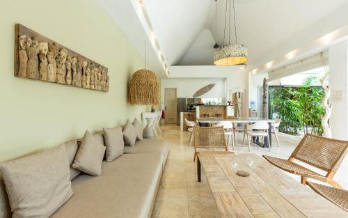 Three-Bedroom Villa image 9