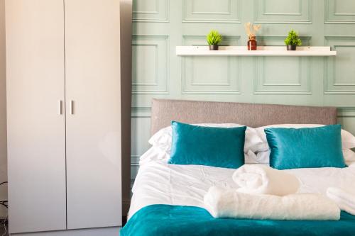 4BR Sleeps 10 - Football - Concert - Contractor - Anfield, Liverpool (photo 4)