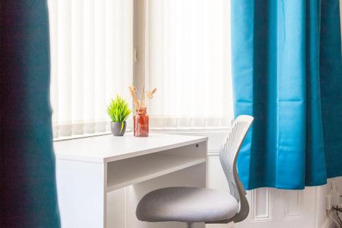 4BR Sleeps 10 - Football - Concert - Contractor - Anfield, Liverpool (photo 6)