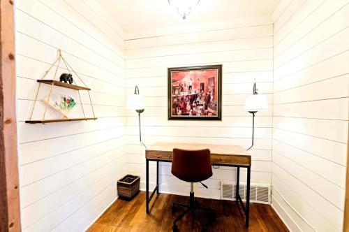 Charming Home - Quiet Street-Near UofM-Fenced Yard