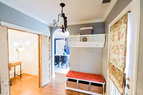 Charming Home - Quiet Street-Near UofM-Fenced Yard