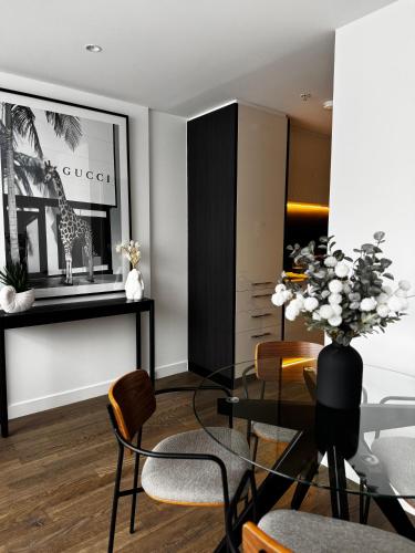 Brunswick Apartment with Car Park
